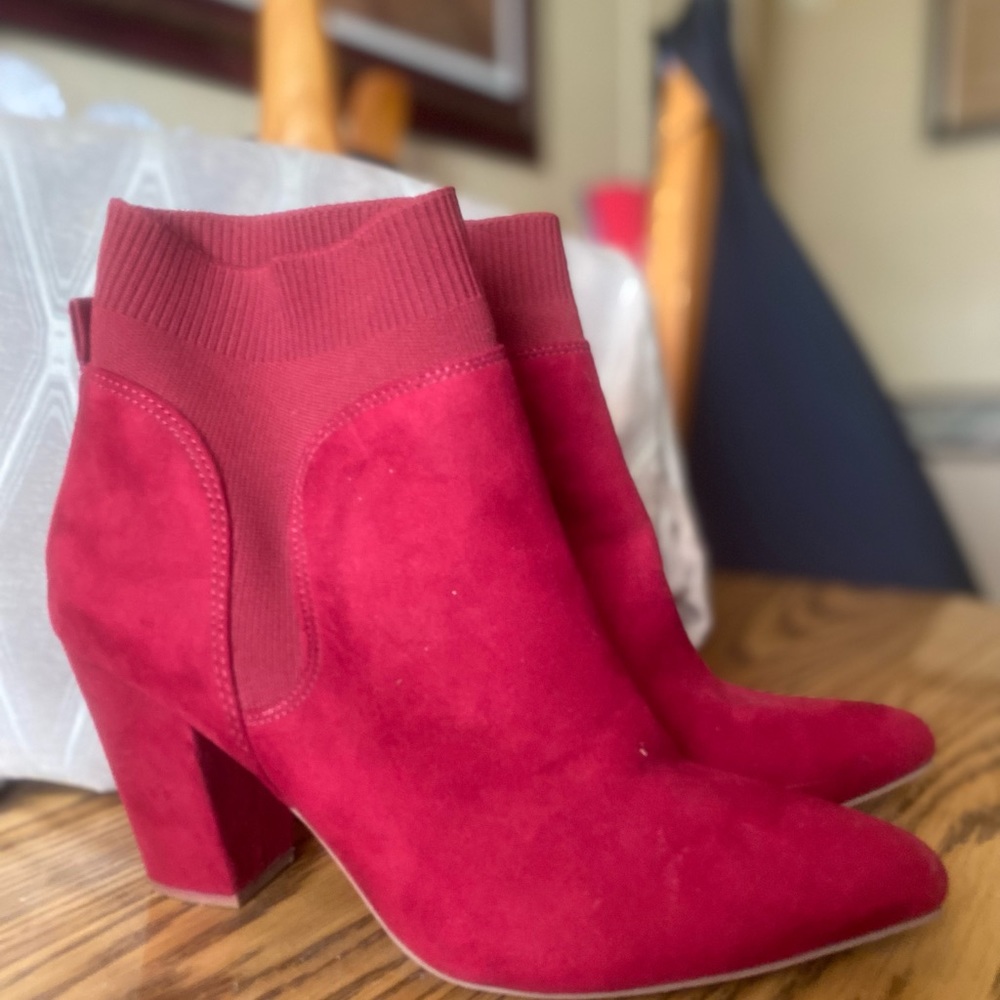 Time & Tru Knit Boot
